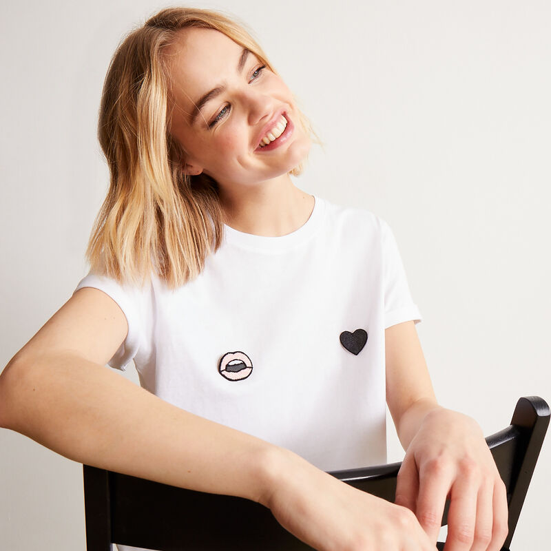 top con estampado de corazones, flores o labios - blanco top con estampado de corazones, flores o labios - blanco;