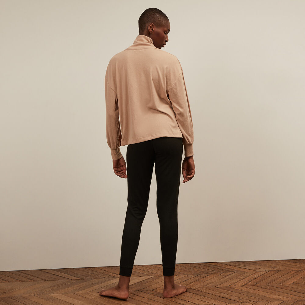 Top cuello vuelto - beis crudo.
