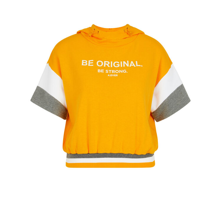 Sudadera deportiva con mensaje basicsportiz ocre.