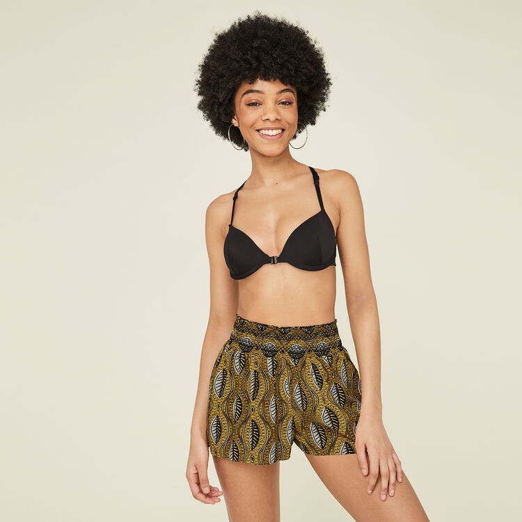 Short verde feuilliz green.