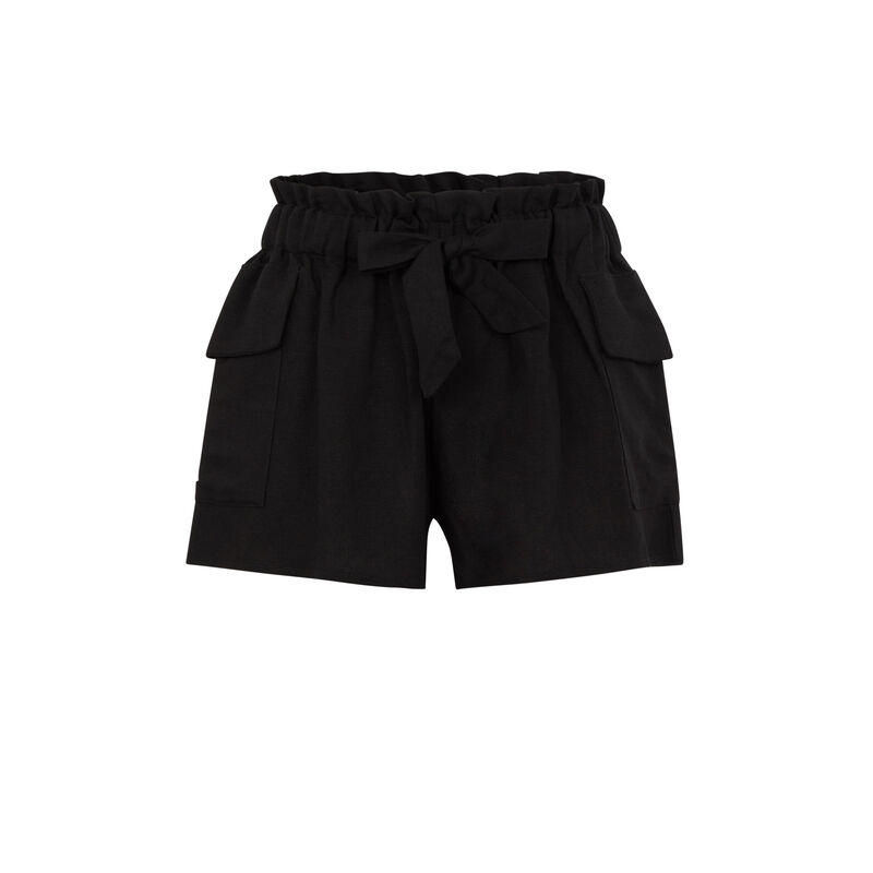 Short con cinturón liso - negro Short con cinturón liso - negro;