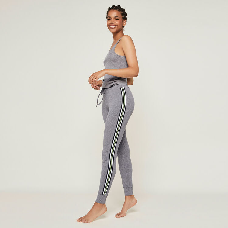 Pantalón de chándal con bandas laterales newazjiz Pantalón de chándal con bandas laterales newazjiz;