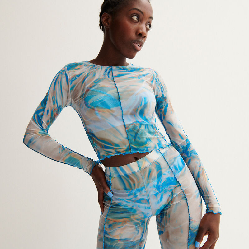 Top de rejilla Aya x undiz estampado smoke - azul Top de rejilla Aya x undiz estampado smoke - azul;