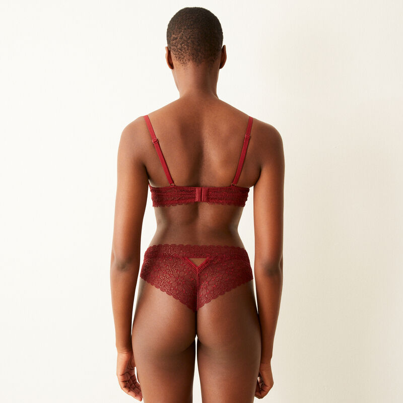 Braguita brasileña de encaje con flores - roja Braguita brasileña de encaje con flores - roja;