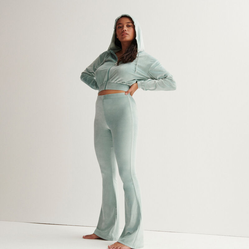 chaqueta crop de terciopelo con talle elástico - verde agua chaqueta crop de terciopelo con talle elástico - verde agua;