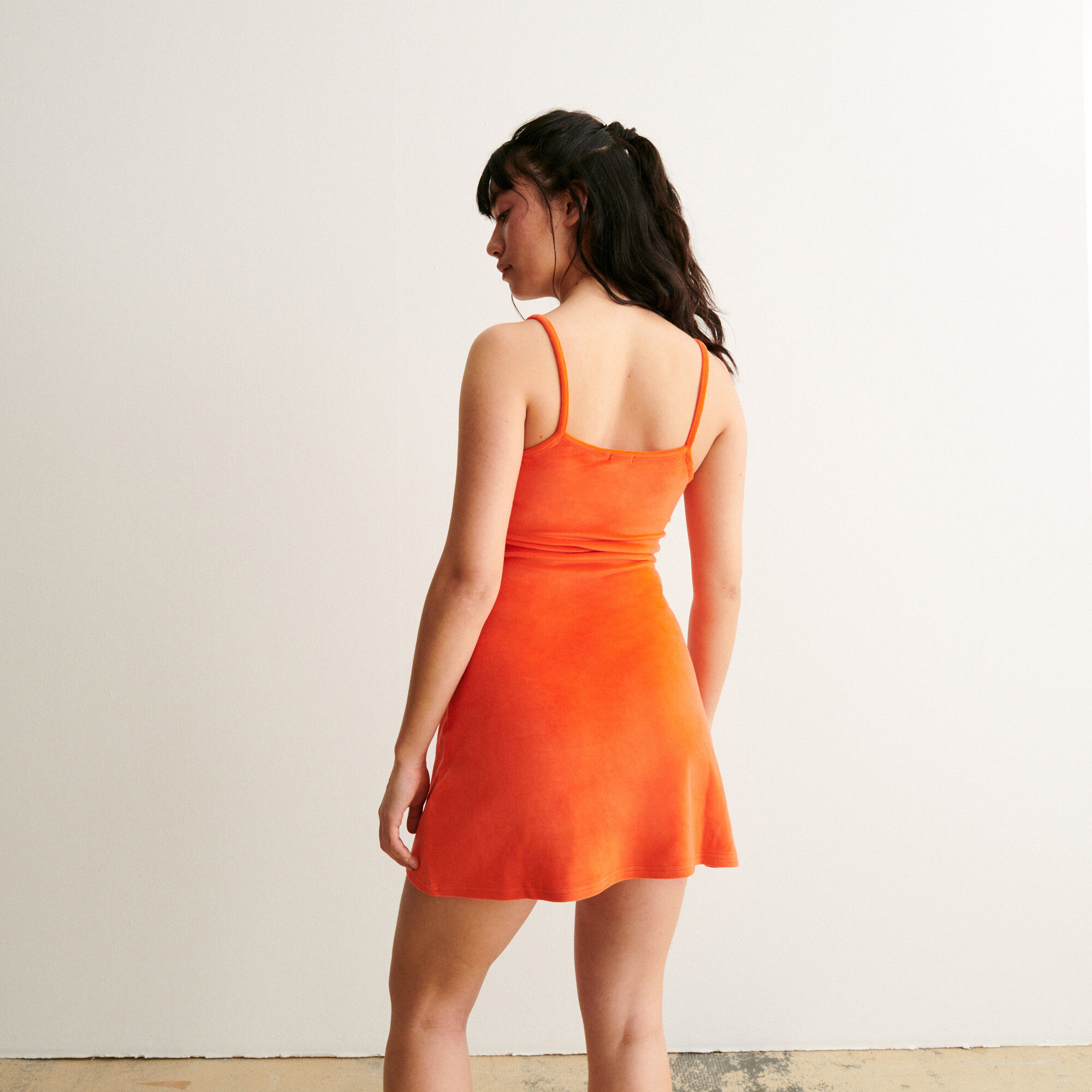 Vestidos Mujer | Vestido Corto Ann De Terciopelo Rojo | Khaite · Aluminum  Panel