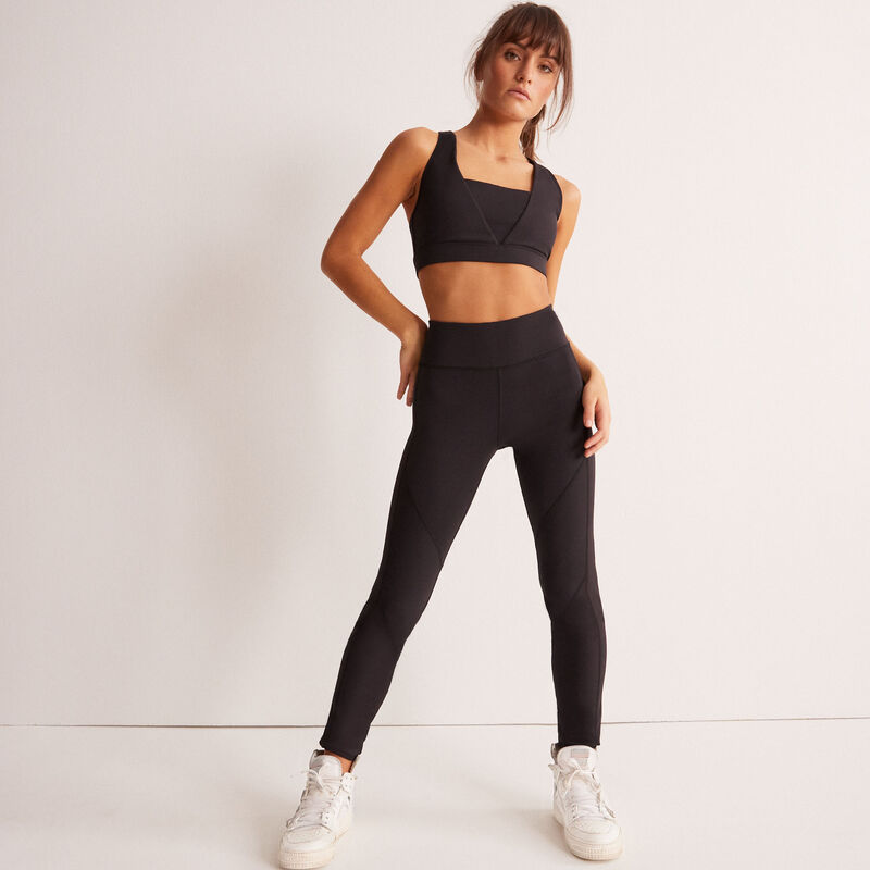 Leggings deportivos lisos - negros Leggings deportivos lisos - negros;