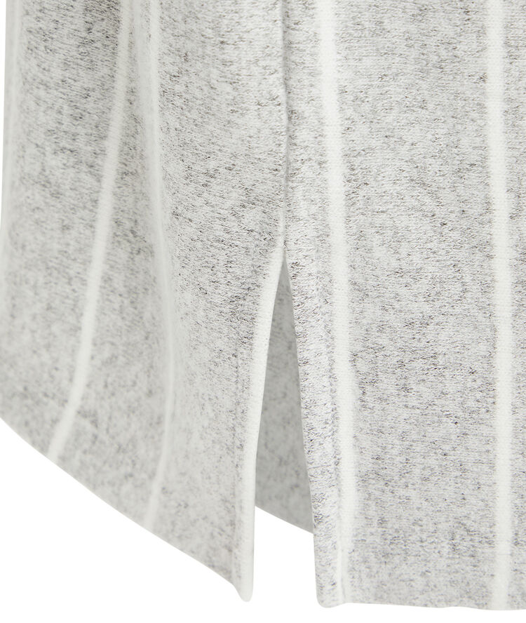 Top de manga larga carrystripiz gris.