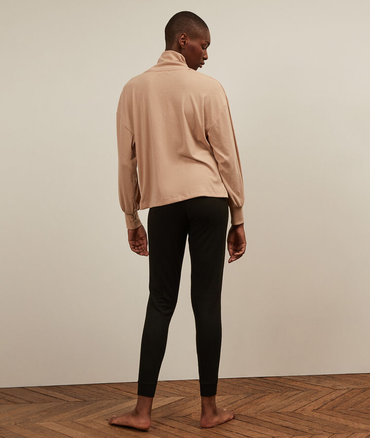 Top cuello vuelto - beis crudo.