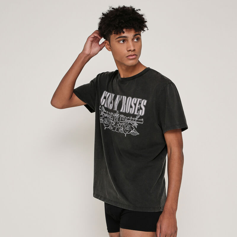 Camiseta con estampado gunrosiz Camiseta con estampado gunrosiz;