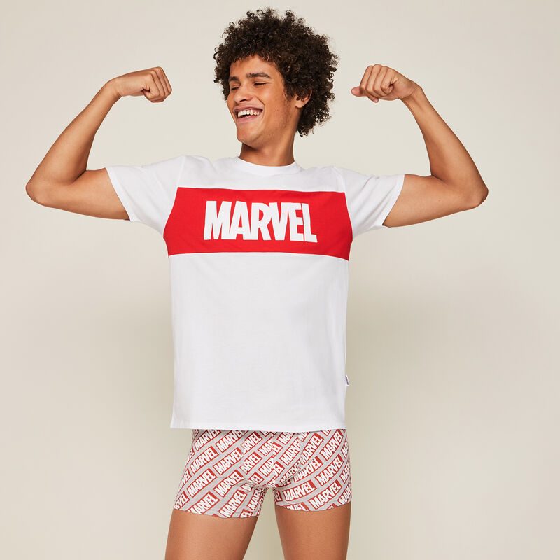 Camiseta con estampado marvel skatwiz Camiseta con estampado marvel skatwiz;