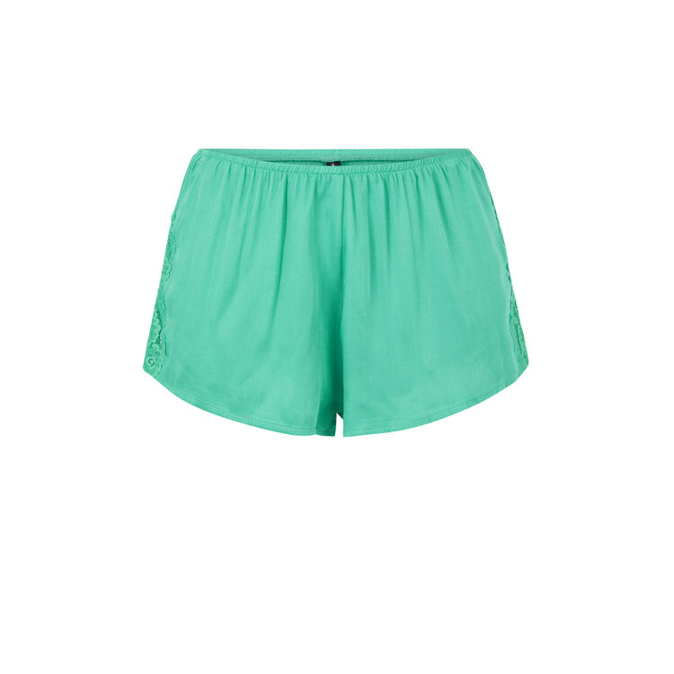 Shorts de satén con aplicación de encaje sexysatiz verde esmeralda.