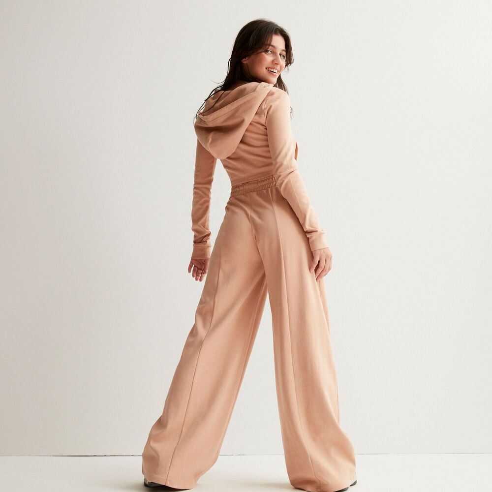 Chaqueta crop efecto corsé escotado con la espalda recta - nude beige.