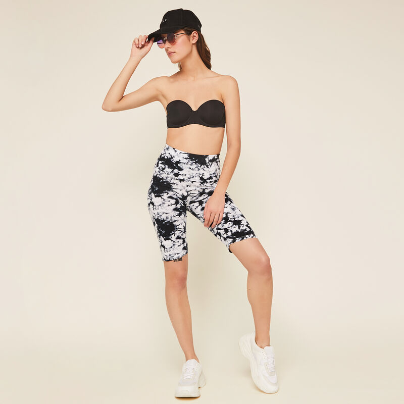 Shorts negros tyekimmiz Shorts negros tyekimmiz;