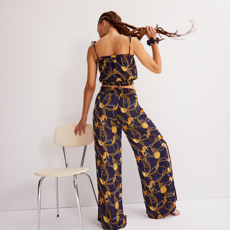 Pantalón ancho con estampado de cadenas y conchas - azul Pantalón ancho con estampado de cadenas y conchas - azul;
