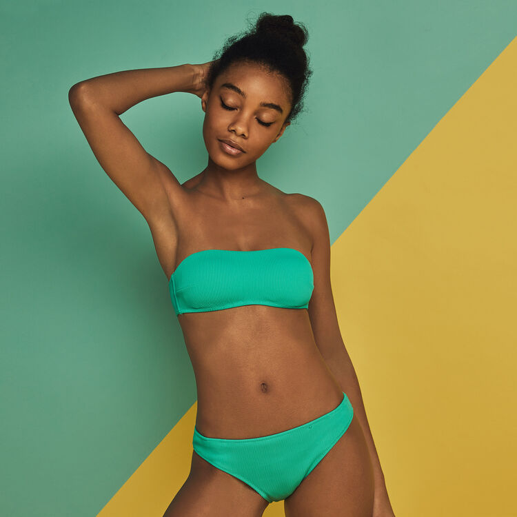 Braguita de bikini verde gaufriz Braguita de bikini verde gaufriz;