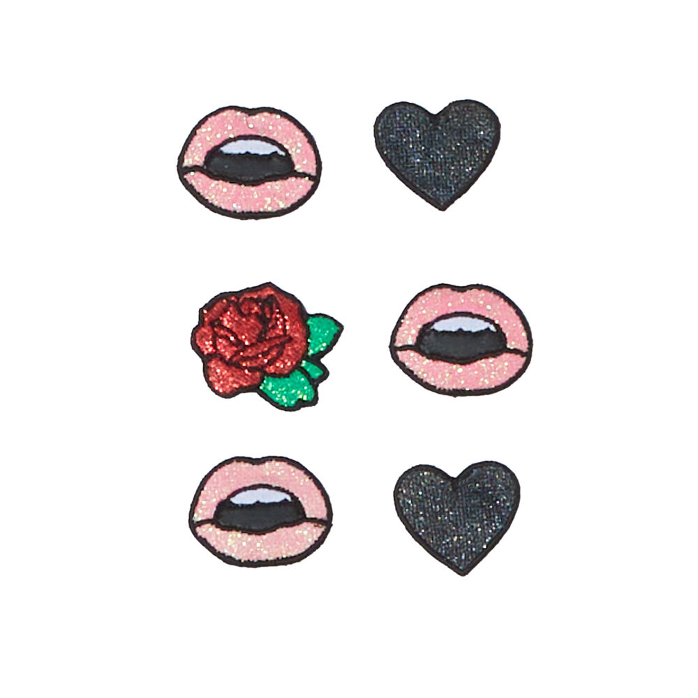 Top con estampado de corazones, flores o labios - blanco blanco.