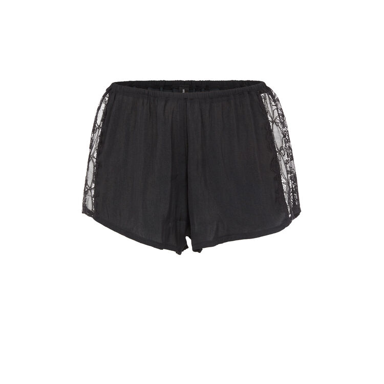 Short negro doublediz Short negro doublediz;