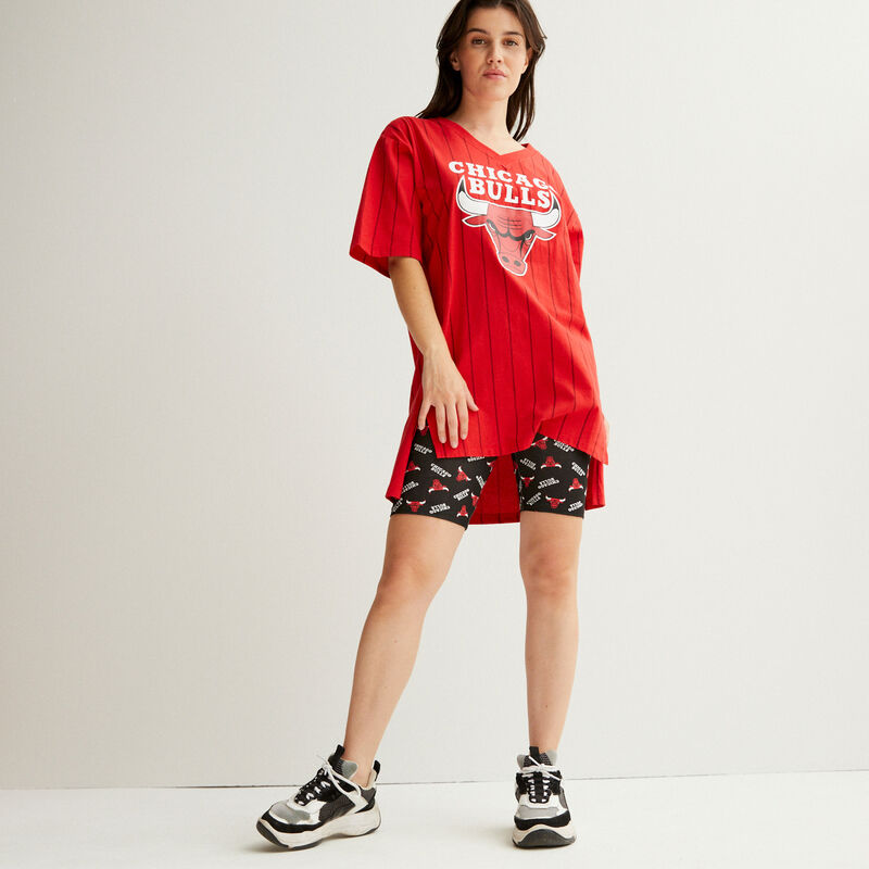 camiseta larga con cuello de pico chicago bulls - rojo camiseta larga con cuello de pico chicago bulls - rojo;