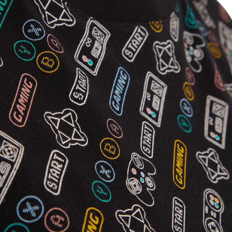 Top de manga corta con estampado gaming videiz negro.