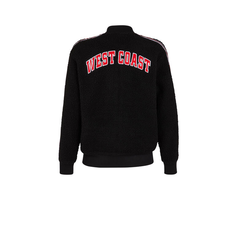 Chaqueta negra bullsiz Chaqueta negra bullsiz;