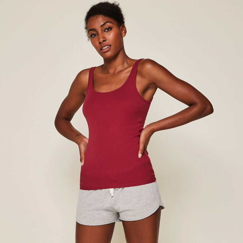 Top de camiseta de punto liso debidiz Top de camiseta de punto liso debidiz ;