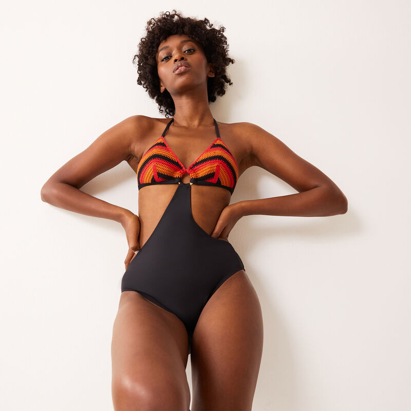 Maillot de una pieza con efecto broderie y detalle de anilla - negro Maillot de una pieza con efecto broderie y detalle de anilla - negro;
