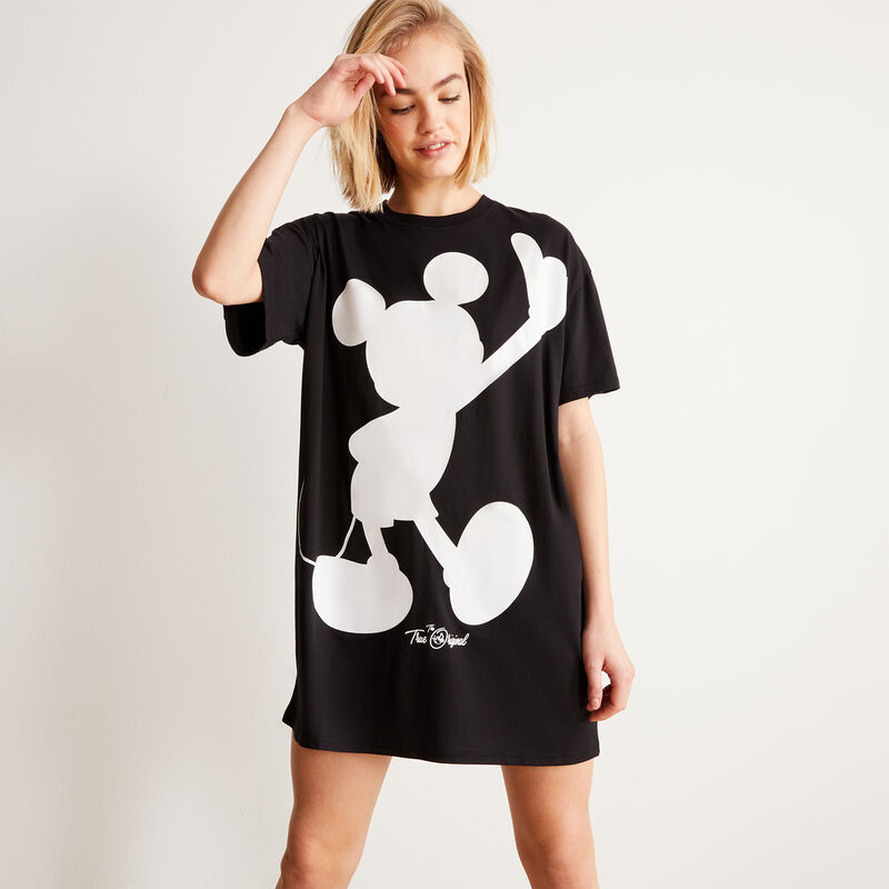Camiseta larga con estampado de Mickey - negra Camiseta larga con estampado de Mickey - negra;