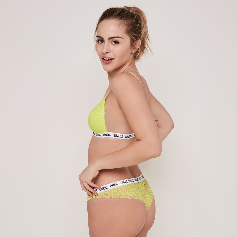 Tanga de encaje secretiz Tanga de encaje secretiz;