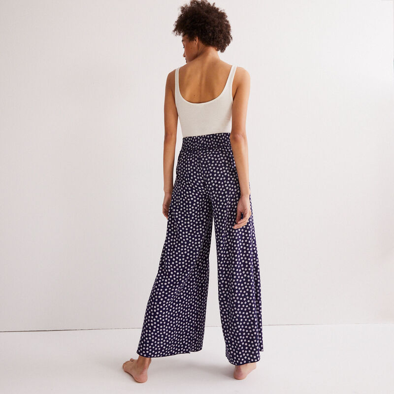 pantalón con estampado de margaritas - azul pantalón con estampado de margaritas - azul;