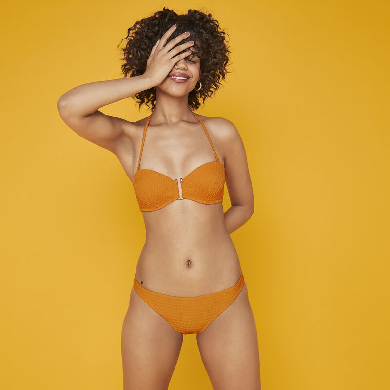 Parte de abajo de bikini naranja funbraidiz Parte de abajo de bikini naranja funbraidiz;