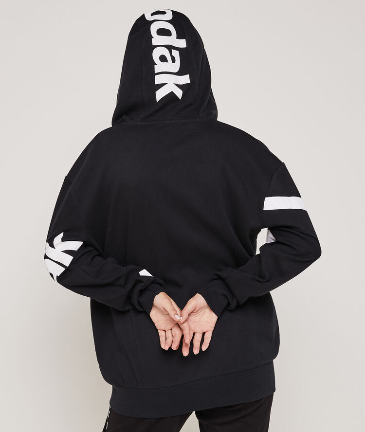 Chaqueta con capucha kodayokiz negro.