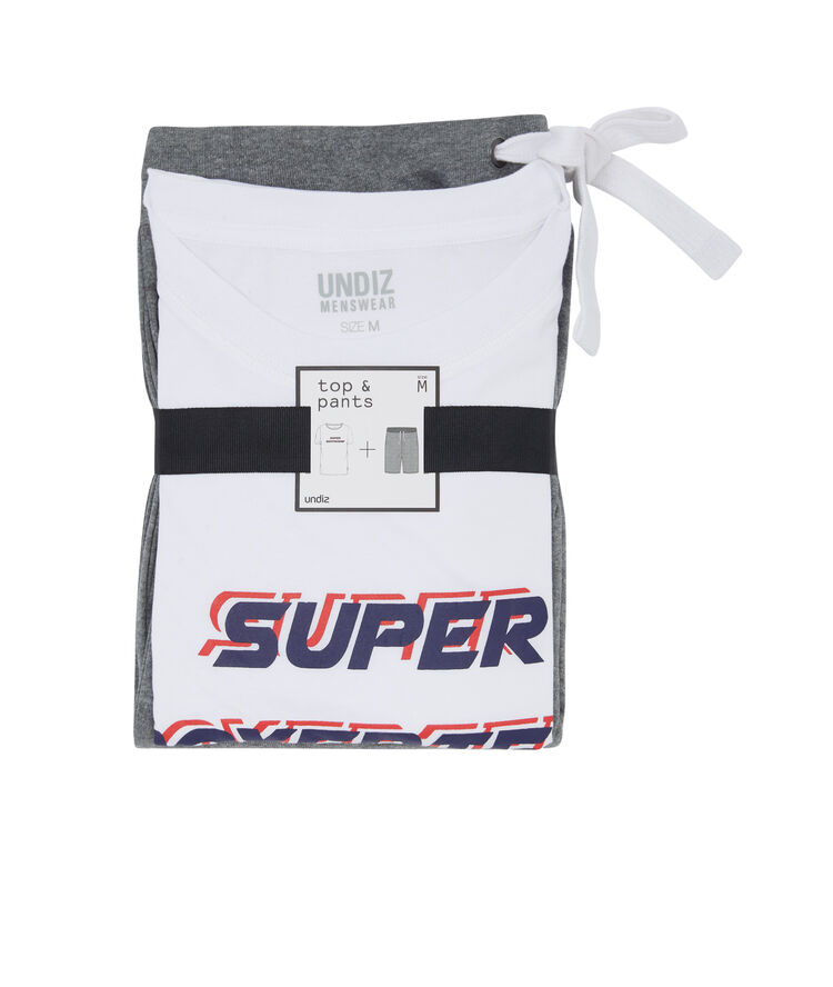 Set de pijama con mensaje superboyiz blanco.