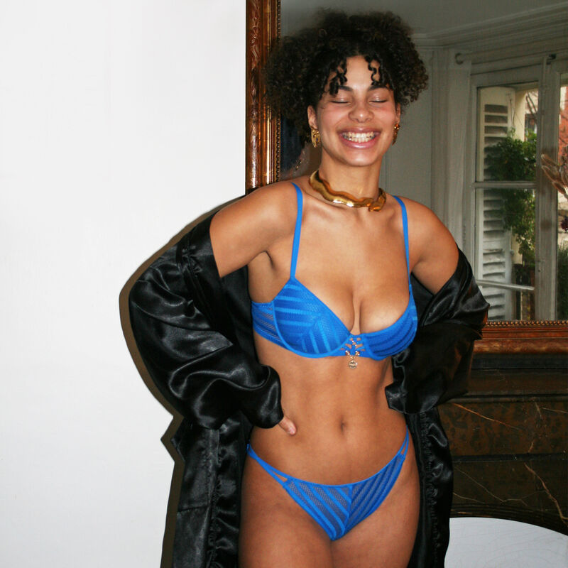 Braguita brasileña de rejilla con lazos - azul Braguita brasileña de rejilla con lazos - azul;