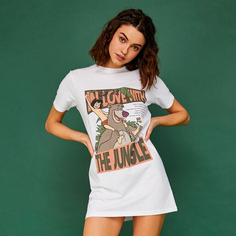 Camiseta larga blanca savejungiz Camiseta larga blanca savejungiz;