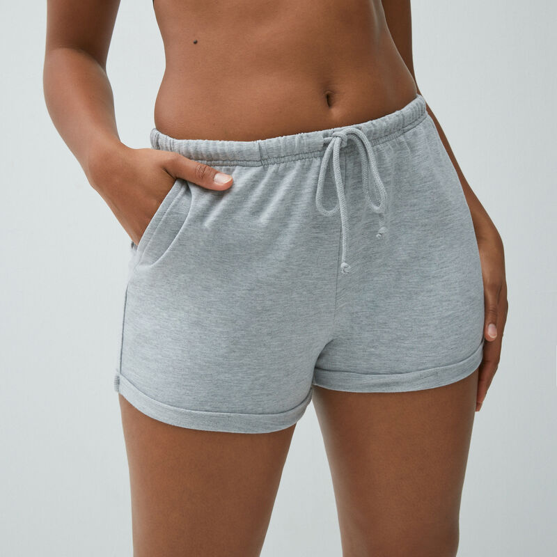 shorts lisos con detalle de cordón - gris shorts lisos con detalle de cordón - gris;
