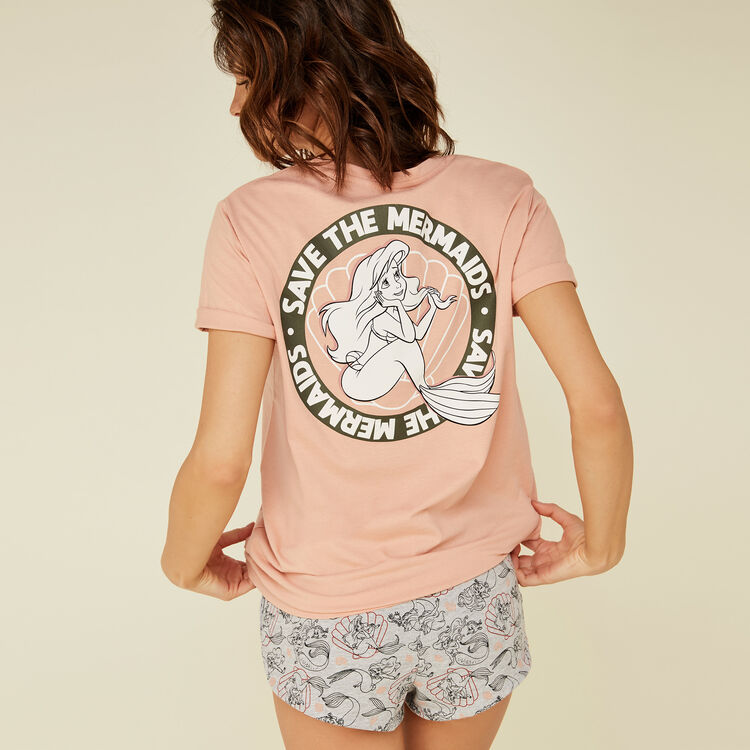 Short gris arielasiz grey.