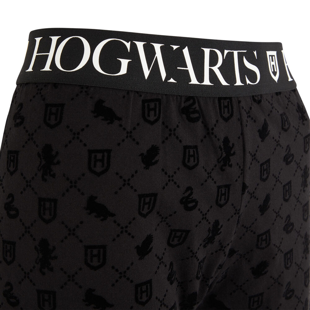 Pantalón con motivo harry potter negro.