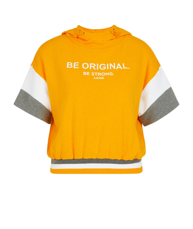 Sudadera deportiva con mensaje basicsportiz ocre.